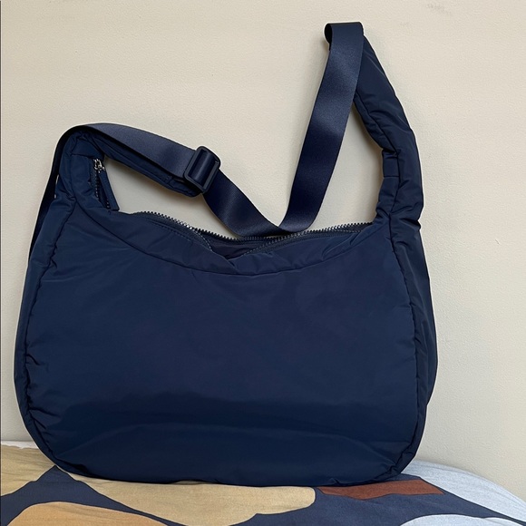 Athleta All About Medium Crossbody Hobo Bag Navy - Picture 3 of 6
